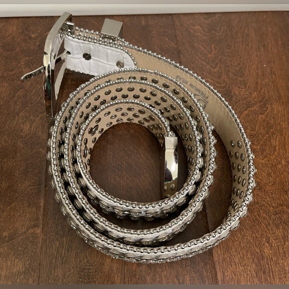 DNA Premium White & Silver Diamond Rhinestone Cowgirl Crocodile Belt Size XL - Picture 4 of 7